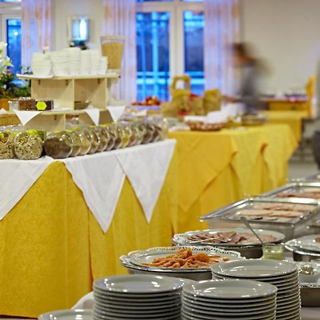 Sonnenhof Hotell Dietzenbach Exteriör bild