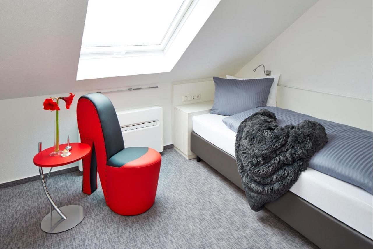 Sonnenhof Hotell Dietzenbach Exteriör bild